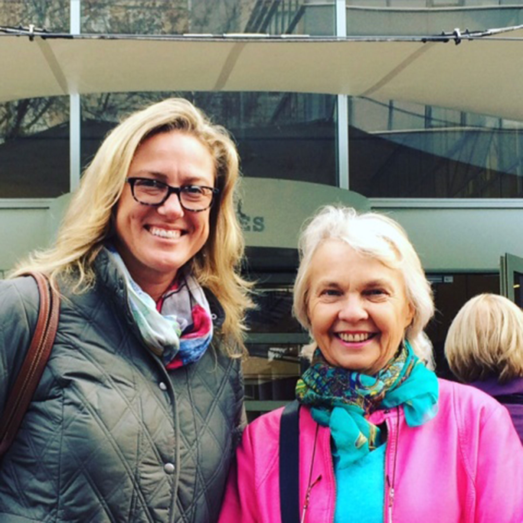 Day 1: Visit Pantin and trip to the Centre National de la Danse and Fondation d'Entreprise Hermè. Liza Petra and Betsy Dames | Photo © Liza Petra 2015